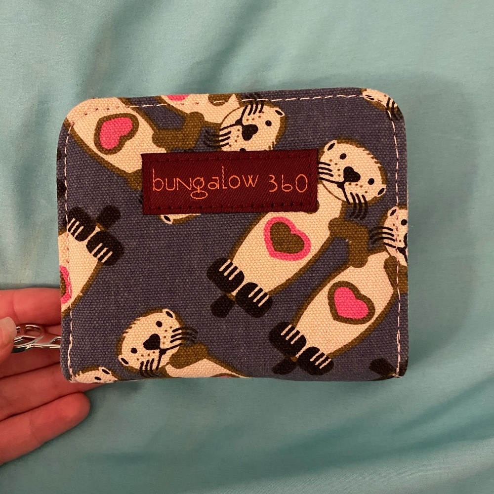 Bungalow 360 Otter Canvas Wallet